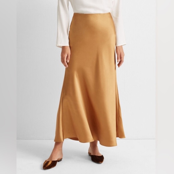 Club Monaco - satin skirt - Picture 1 of 7